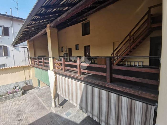 Casa con 6 locali in vendita in Via cesarina, Centro, Palazzolo sull'Oglio