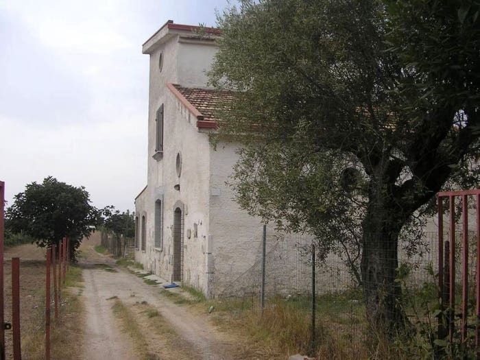 Casa con 6 locali in vendita in Via Stazione No Number, Mondragone