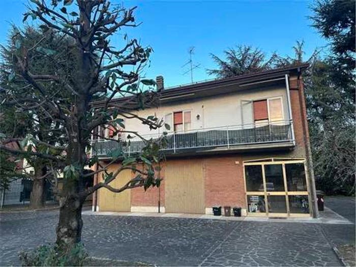 Casa con 6 locali in vendita in Centro, Spilamberto