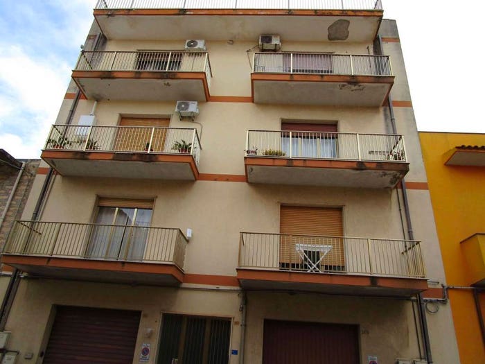 Appartamento quadrilocale in vendita in via San Martino, Centro, Vittoria