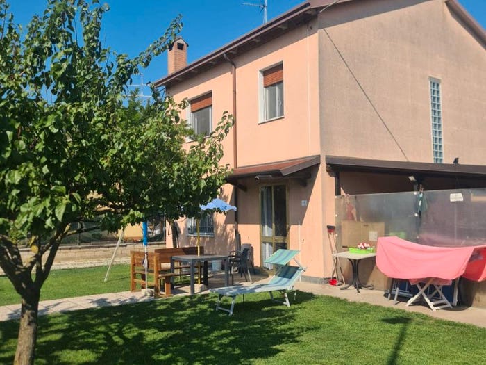 Casa con 6 locali in vendita in VIA COMUNI, Pontemaodino, Codigoro