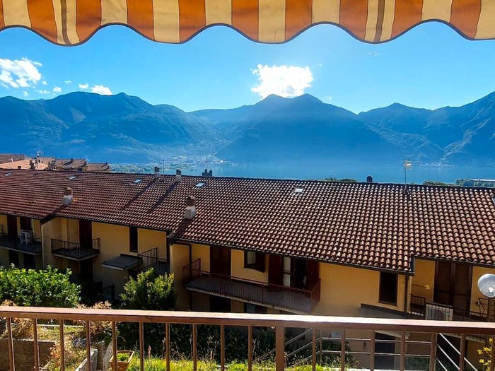Appartamento trilocale in vendita in Via Torricella, Lovere