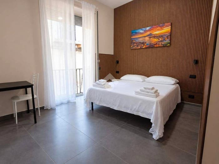 Appartamento con 5 locali in vendita in Scale Pendino Santa Barbara, Centro Storico, Napoli