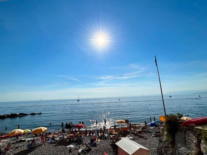 Appartamento quadrilocale in vendita in Via Giuseppe Garibaldi, Centro, Camogli