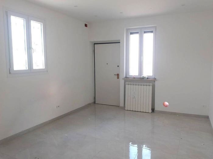Appartamento trilocale in vendita in Via Novara, Pernate, Novara