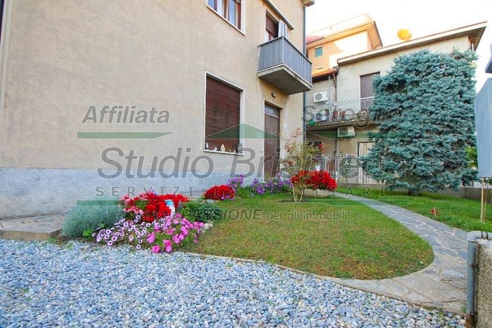 Casa quadrilocale in vendita in Vicolo Luigi Rho, Meda