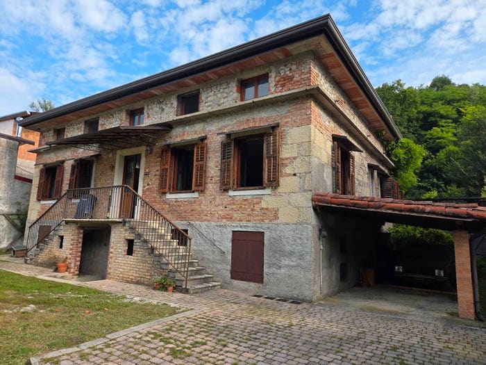 Casa con 5 locali in vendita in Via Zancan, Centro, Travesio