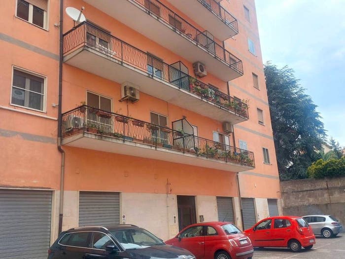 Appartamento trilocale in vendita in Via Vincenzo Catalani, Pontegrande Sant'Elia, Catanzaro