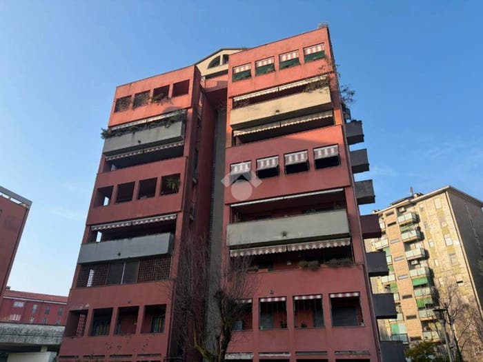 Appartamento con 5 locali in vendita in Via Cechov Antonio, Gallaratese, Milano