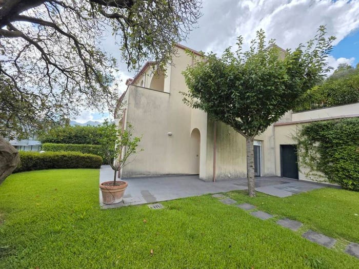 Casa con 5 locali in vendita in Via Nicola Pastore, Centro, Cava de' Tirreni