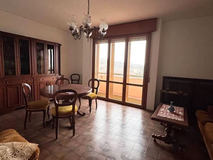 Appartamento con 6 locali in vendita in Viale Friuli No Number, Centro, Conegliano