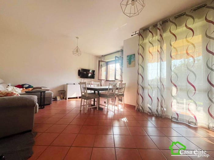 Appartamento trilocale in vendita in Via Fratelli Cervi, Centro, Tribiano