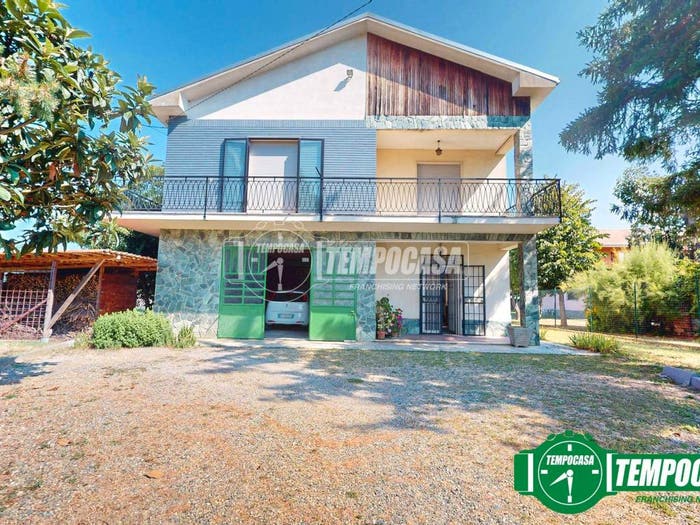 Appartamento quadrilocale in vendita in Via Giardino, Melazzo