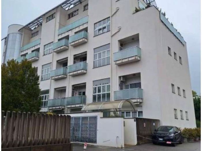 Appartamento trilocale in vendita in Via Luigi Ornato, Niguarda, Milano