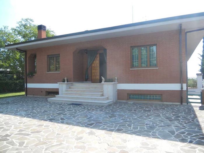 Casa con 6 locali in vendita in Via Giovanni Da Verrazzano, San Pelino, Avezzano