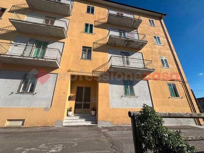 Appartamento con 5 locali in vendita in Alcide De Gasperi, Casacalenda