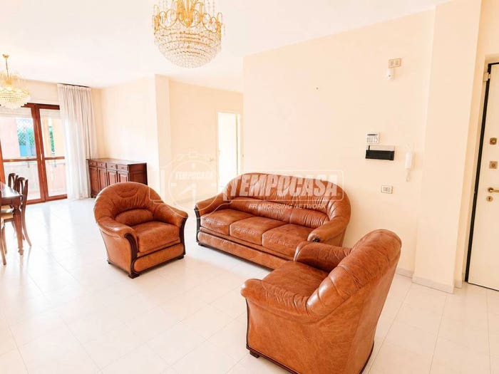 Appartamento trilocale in vendita in Via Lepanto B, Centro, Oristano