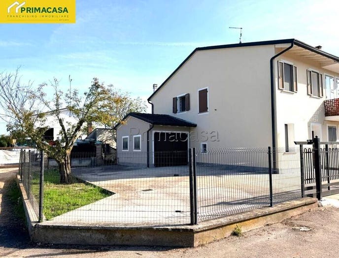 Casa trilocale in vendita in VIA ARE, Centro, Roveredo di Guà