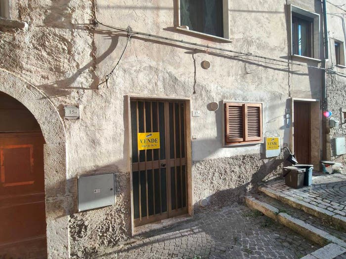 Appartamento trilocale in vendita in Piazza Mercato, Carpinone