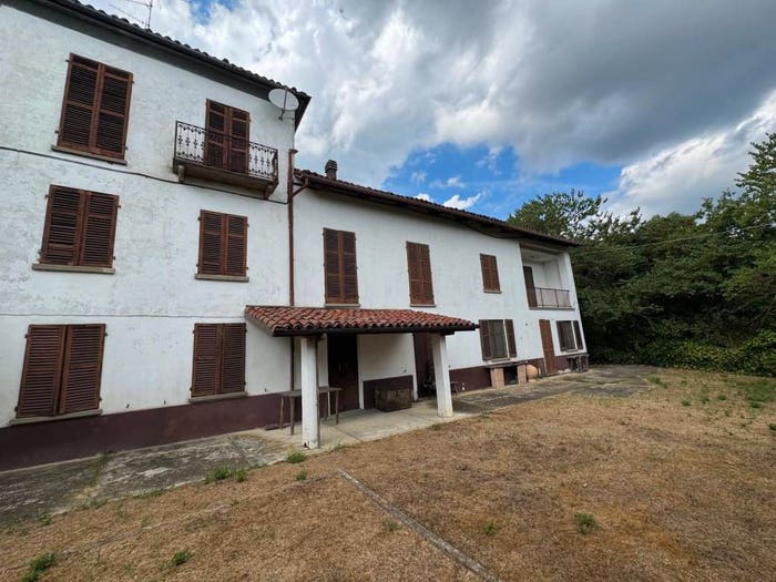 Casa con 6 locali in vendita in Frazione Castiglione, Castiglione, Asti