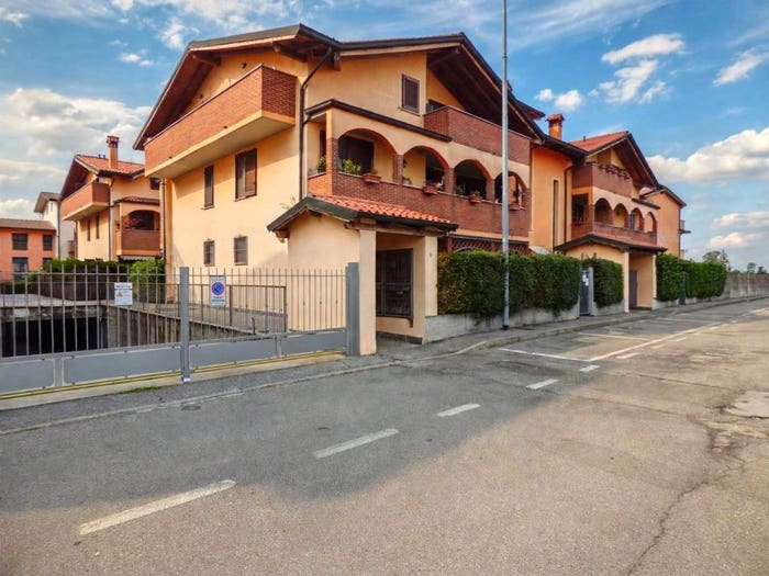 Appartamento bilocale in vendita in Via Domenico Mangiagalli, Comazzo