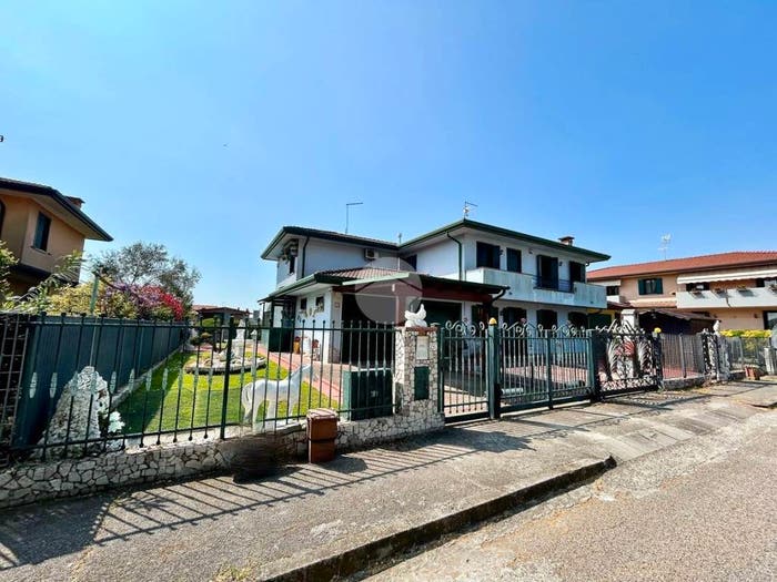 Casa quadrilocale in vendita in VIA GRAMSCI Civè, Civé, Correzzola