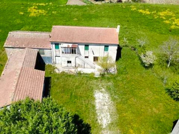 Casa con 6 locali in vendita in Contrada Coste, Morcone