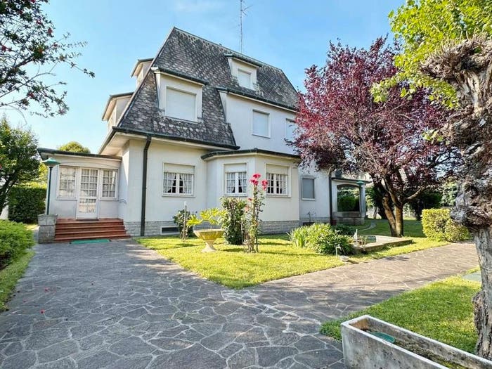 Casa con 6 locali in vendita in Via Aulo Manlio, Centro, Monfalcone