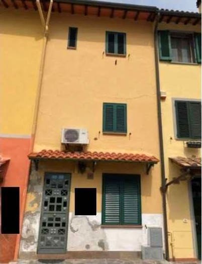 Appartamento con 6 locali in vendita in Via Burello, Centro, Fucecchio