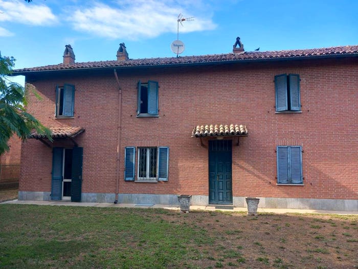 Casa con 6 locali in vendita in Via Galade, Mandrogne, Alessandria