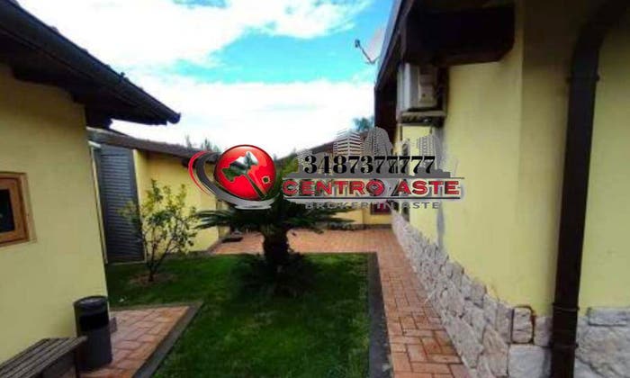 Casa quadrilocale in vendita in Via Campofattore Marino RM Italia, Castagnole Due Santi, Marino