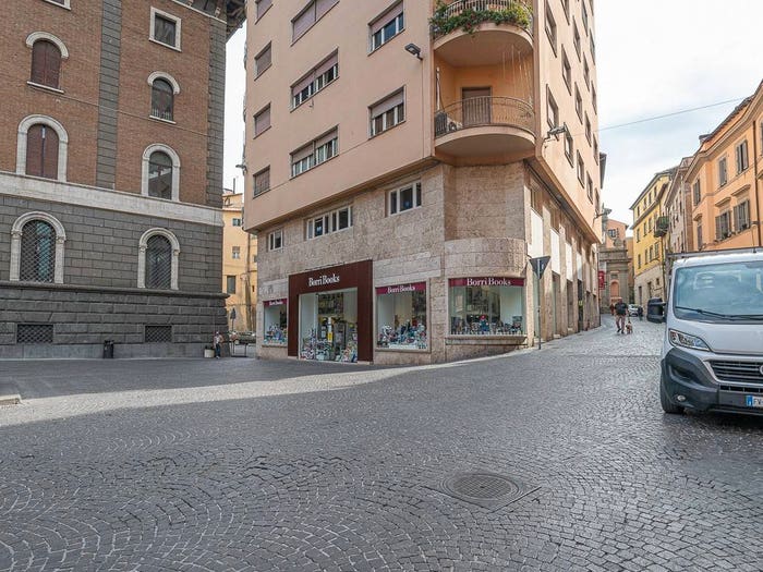Appartamento con 5 locali in vendita in Via della Sapienza, Sacrario Piazza della Rocca, Viterbo