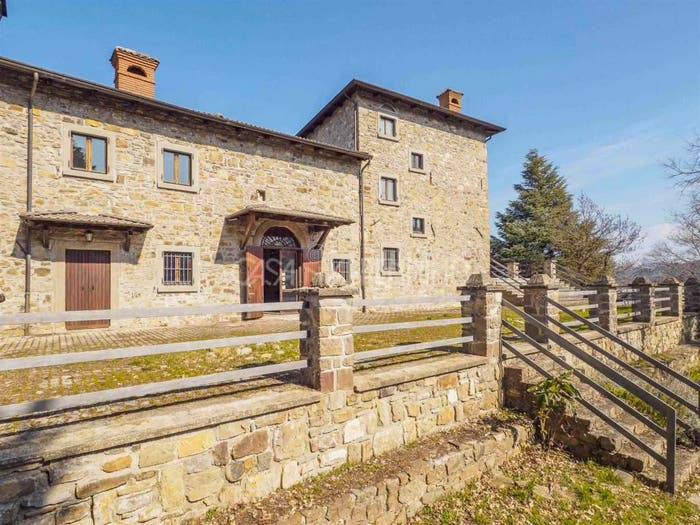 Casa con 6 locali in vendita in Gusciola, Montefiorino