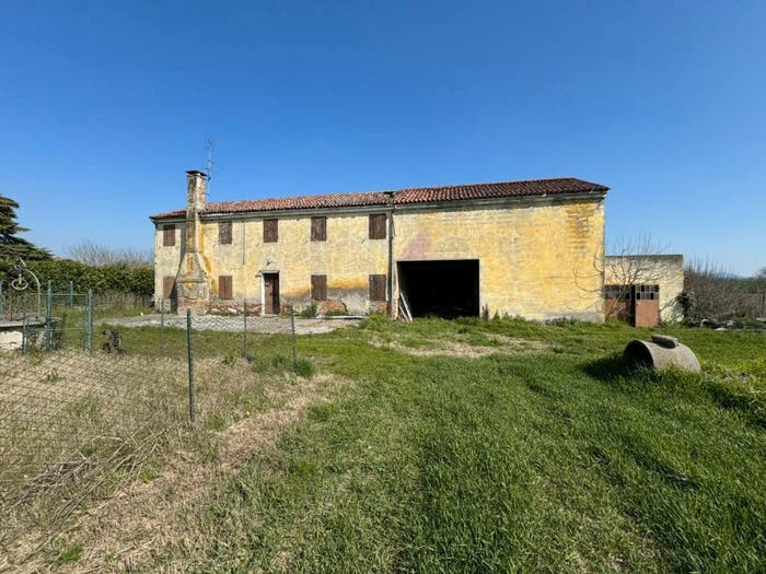 Casa trilocale in vendita in Via Frassenelle, Centro Storico, Este
