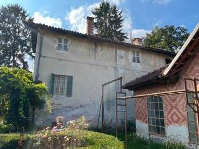 Casa con 6 locali in vendita in Frazione Morra San Bernardo, Busca