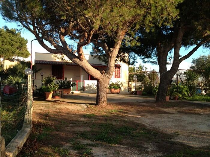Casa bilocale in vendita in Via di Torre Testa, Brindisi