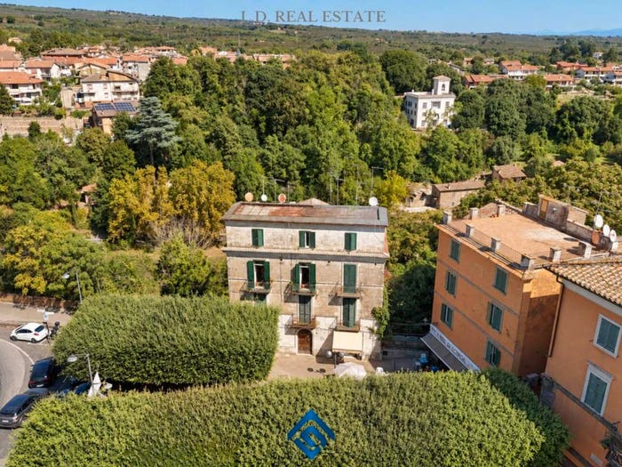 Appartamento bilocale in vendita in Piazza Giuseppe Garibaldi, Centro, Capranica