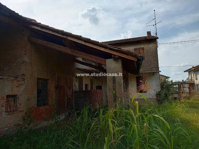 Casa trilocale in vendita in Cornaleto, Formigara