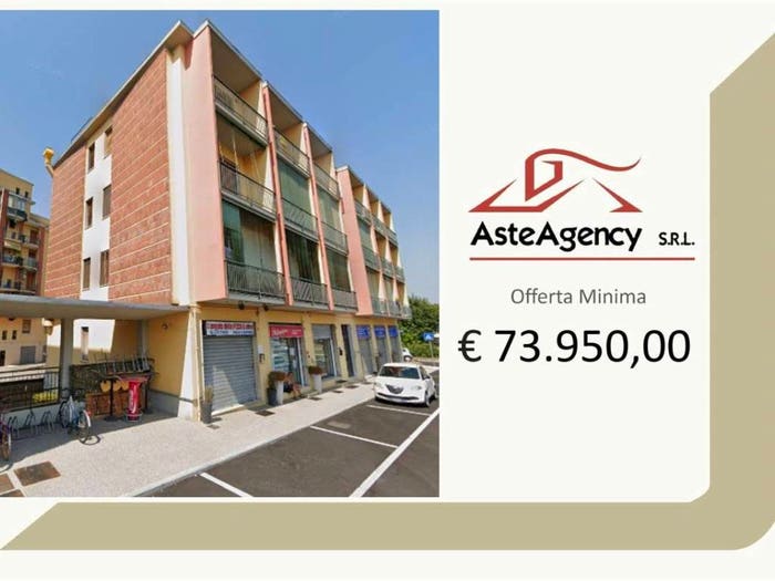Appartamento quadrilocale in vendita in Viale delle Medaglie d'Oro, Due Pini Te Brunetti, Mantova
