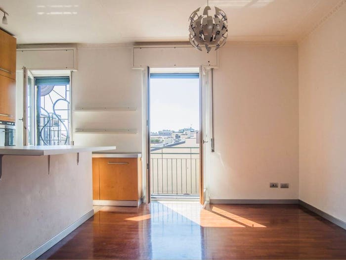 Appartamento trilocale in vendita in Alzaia Naviglio Pavese, Navigli Darsena, Milano