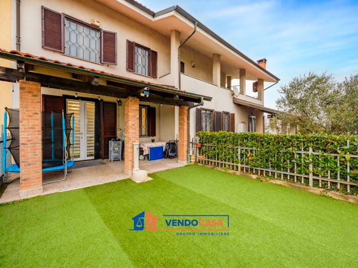 Casa quadrilocale in vendita in Strada Tagliaferro, Tagliaferro Tetti Piatti, Moncalieri