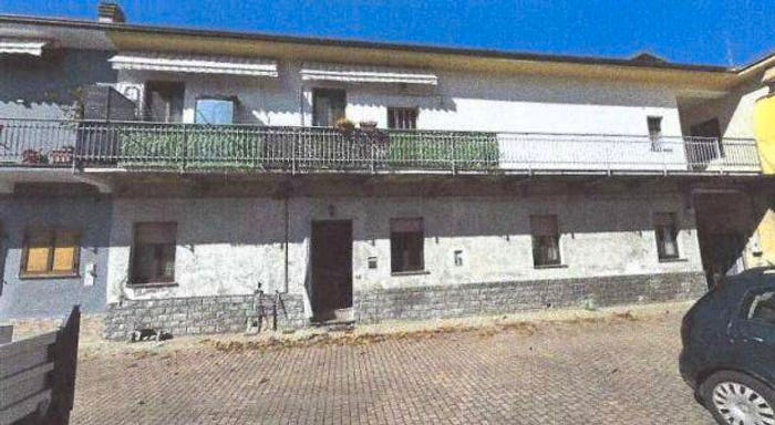 Appartamento con 5 locali in vendita in Via G Durini, Gorla Minore