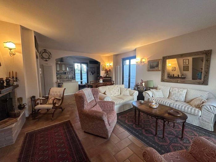 Casa con 6 locali in vendita in via PVannucci, Centro, Città della Pieve