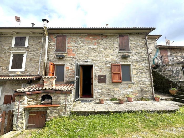 Casa con 6 locali in vendita in Località Campigno Pille, Marradi