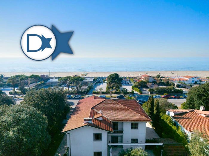 Casa con 6 locali in vendita in Viale Italico, Vittoria Apuana, Forte dei Marmi