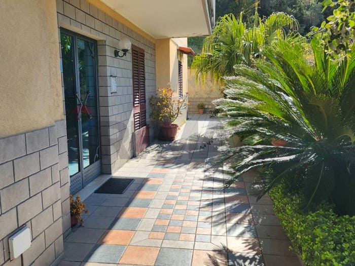 Appartamento trilocale in vendita in Via Longano, Centro, Barcellona Pozzo di Gotto