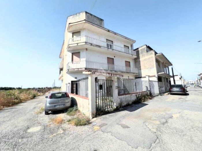 Casa bilocale in vendita in Via Daunia, Centro, Manduria
