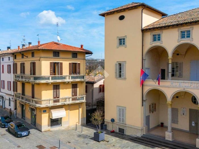 Casa con 6 locali in vendita in Via Luigi Pellegri, Centro, Langhirano