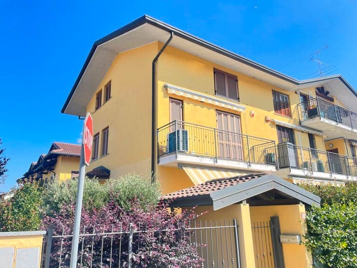 Casa con 5 locali in vendita in Via Isonzo, Dairago