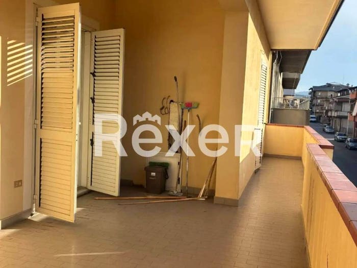 Appartamento con 5 locali in vendita in Via Francesco Sofia Alessio, Gioia Tauro